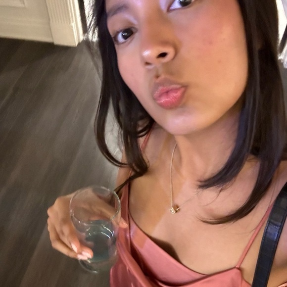 Meet your Posher, Rubi - Picture 3 of 5